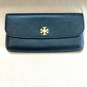 Brand New Condition Classic Tory Burch Clutch